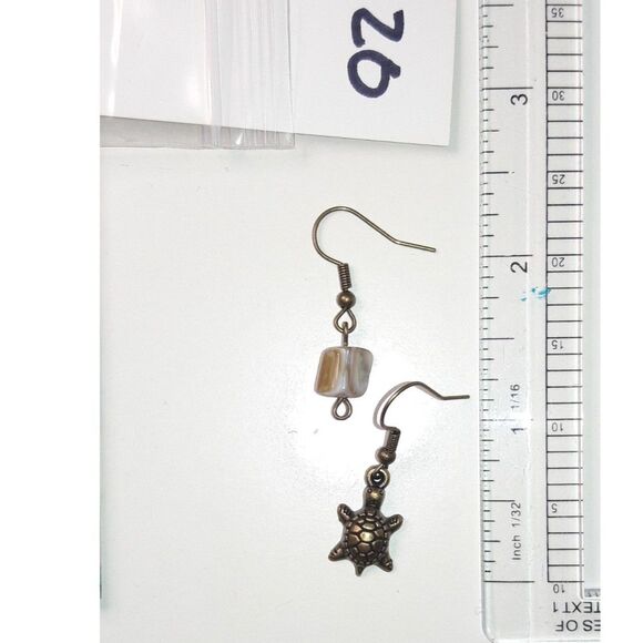 artisan earrings 220#mfs Kawaii Turtle earrings MOP shell navy dangle earrings M - Picture 6 of 6